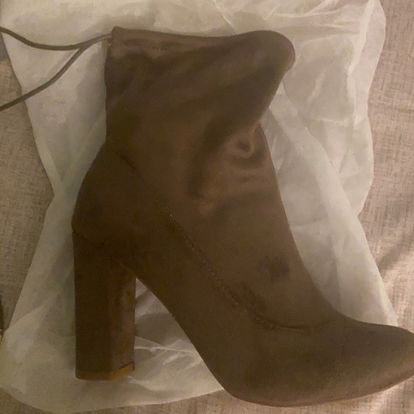 Boots - Picture 1 of 7